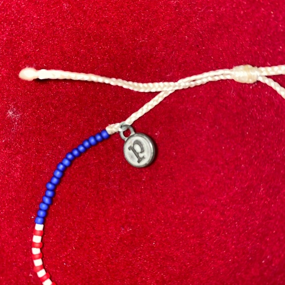 Pura Vida flag seed bead bracelet - Picture 4 of 4